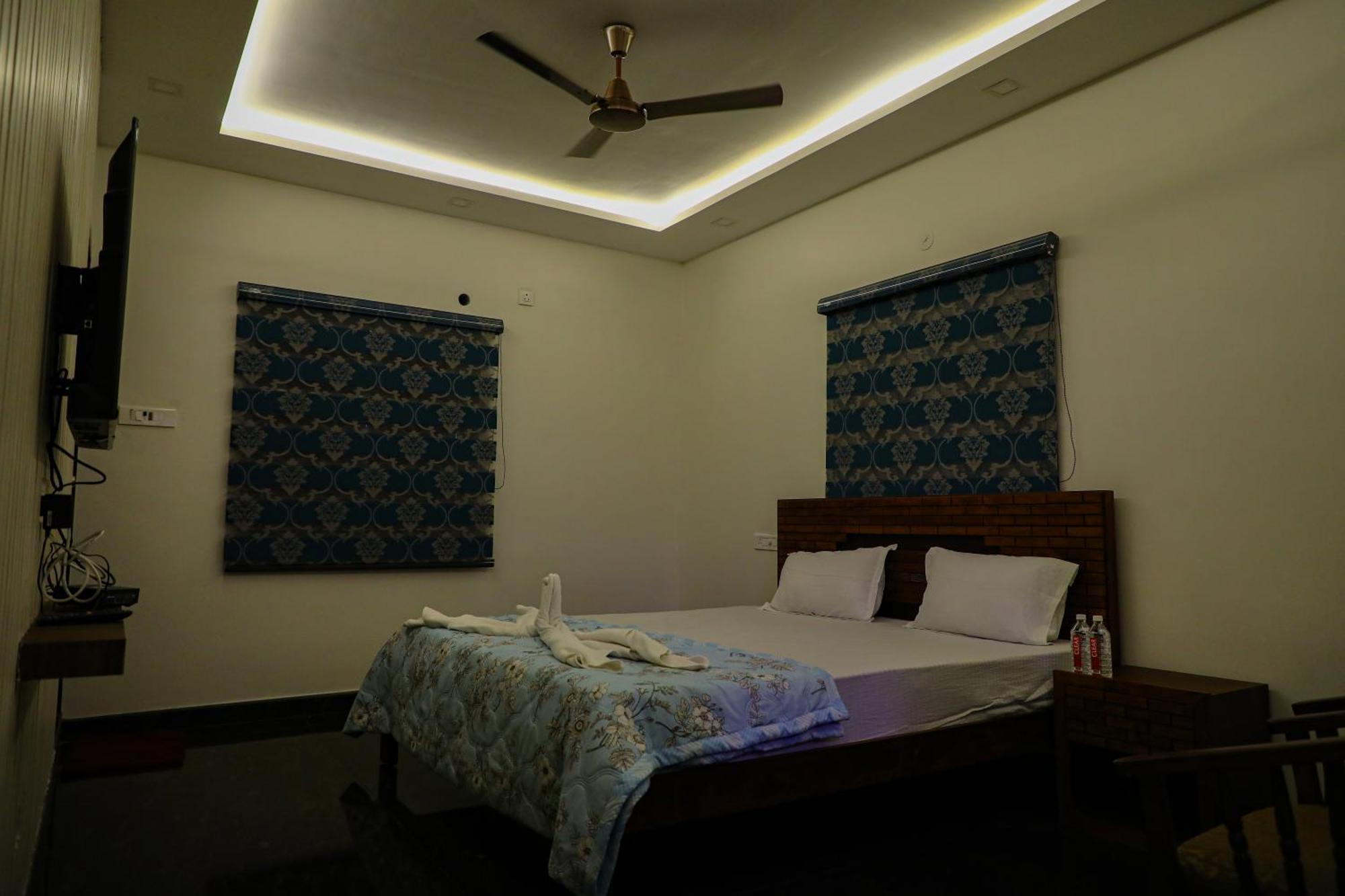 Jp Residency Hotel Yelagiri Exterior photo